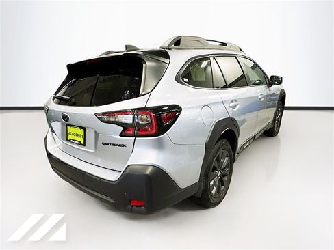 Certified 2023 Subaru Outback Onyx Edition image 5