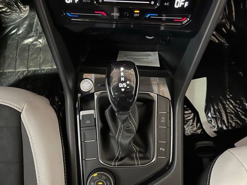 New 2026 Volkswagen Taos SE AWD/4WD image 16