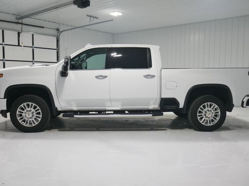 Used 2022 Chevrolet Silverado 2500 High Country image 8