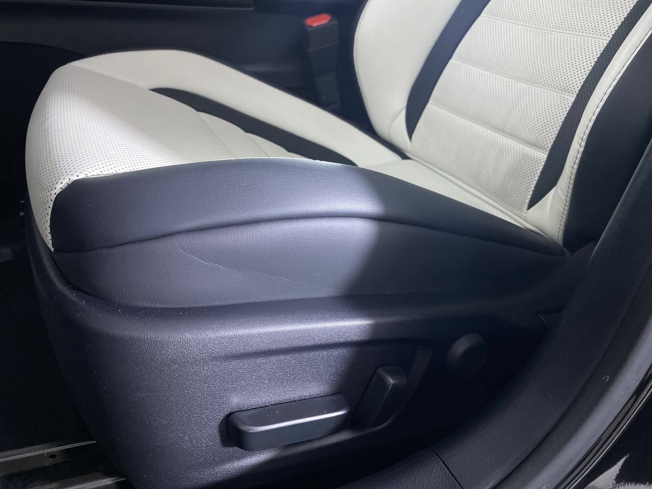 Used 2023 Lexus IS 350 F Sport AWD/4WD image 10