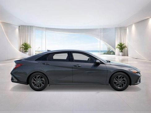 New 2026 Hyundai Elantra Blue image 7