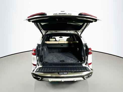 Used 2021 BMW X5 xDrive40i w/ M Sport Package AWD/4WD image 35
