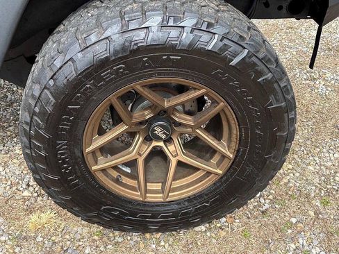 Used 2006 Jeep Wrangler SE image 18