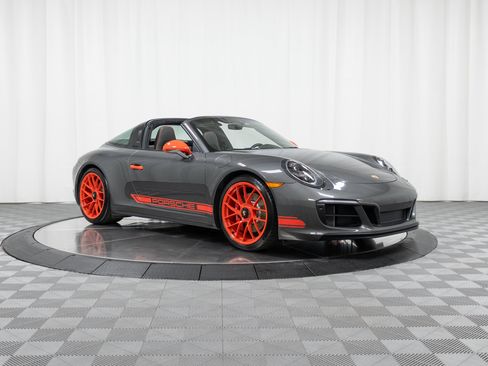 Certified 2018 Porsche 911 Targa 4 GTS AWD/4WD image 9