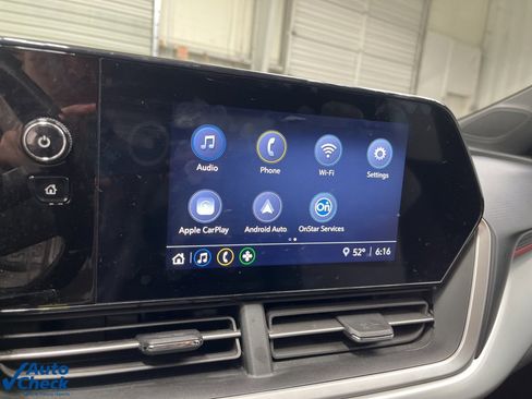 Used 2024 Chevrolet Trax RS w/ Driver Confidence Package image 17