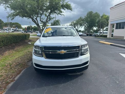Used 2017 Chevrolet Tahoe LT image 2