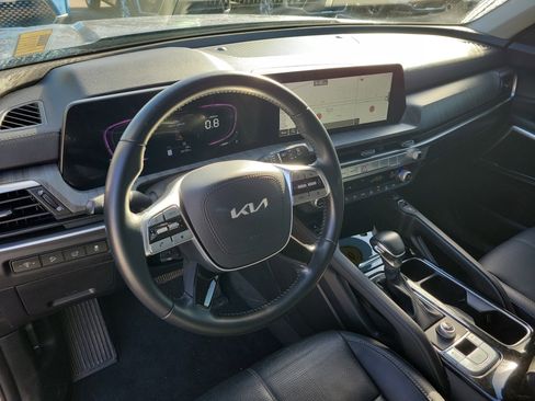 Certified 2023 Kia Telluride EX w/ EX Captain's Chair Package image 24