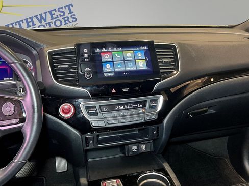 Used 2021 Honda Passport Touring image 10