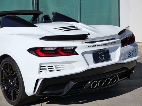 Used 2024 Chevrolet Corvette Z06 image 6