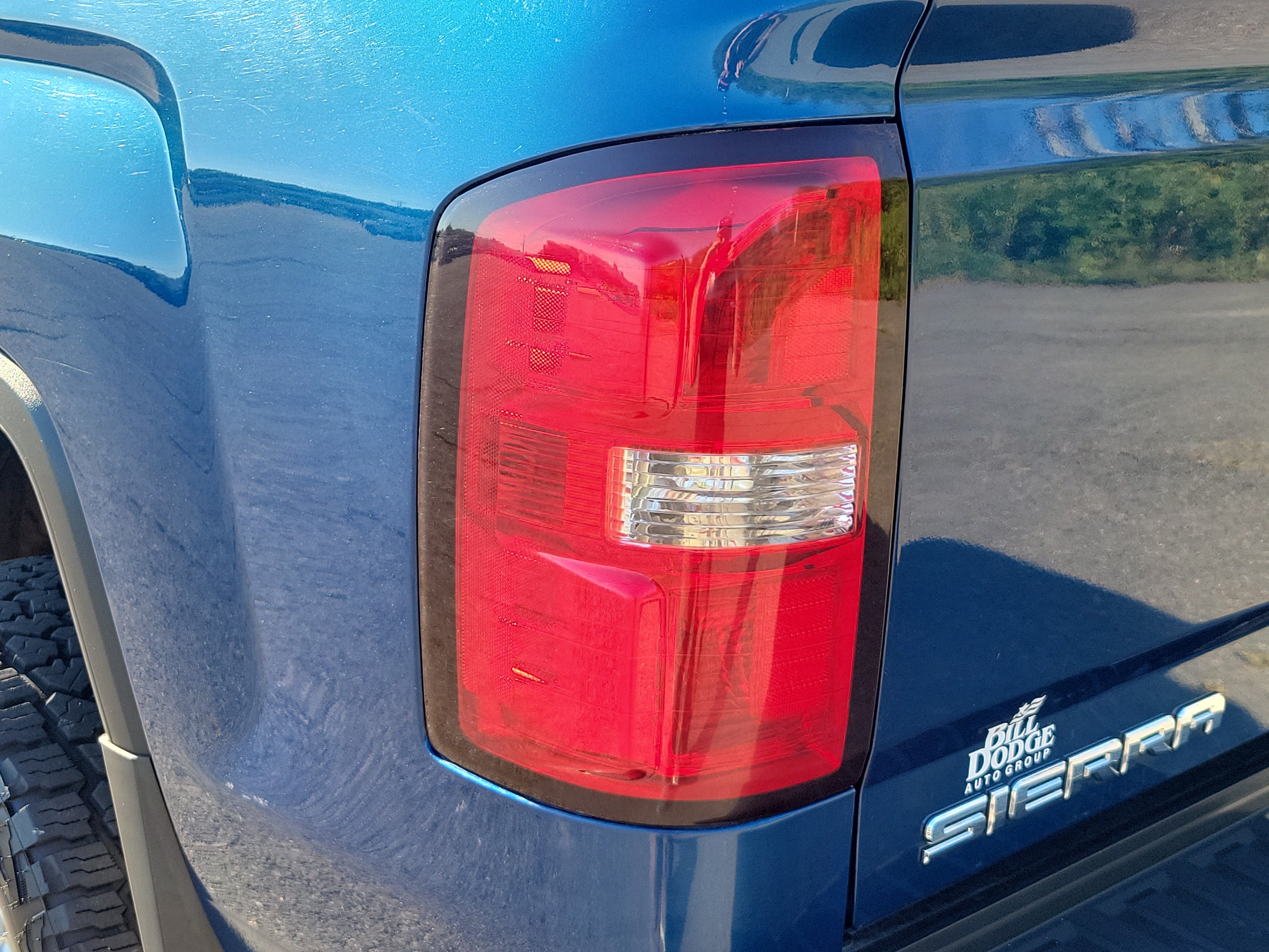 Used 2018 GMC Sierra 2500 SLT AWD/4WD image 11