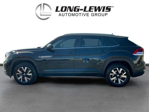 Used 2021 Volkswagen Atlas Cross Sport SE image 2