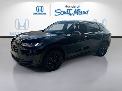 Used 2024 Honda HR-V Sport image 3