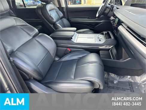 Used 2025 Lincoln Navigator L Reserve image 15