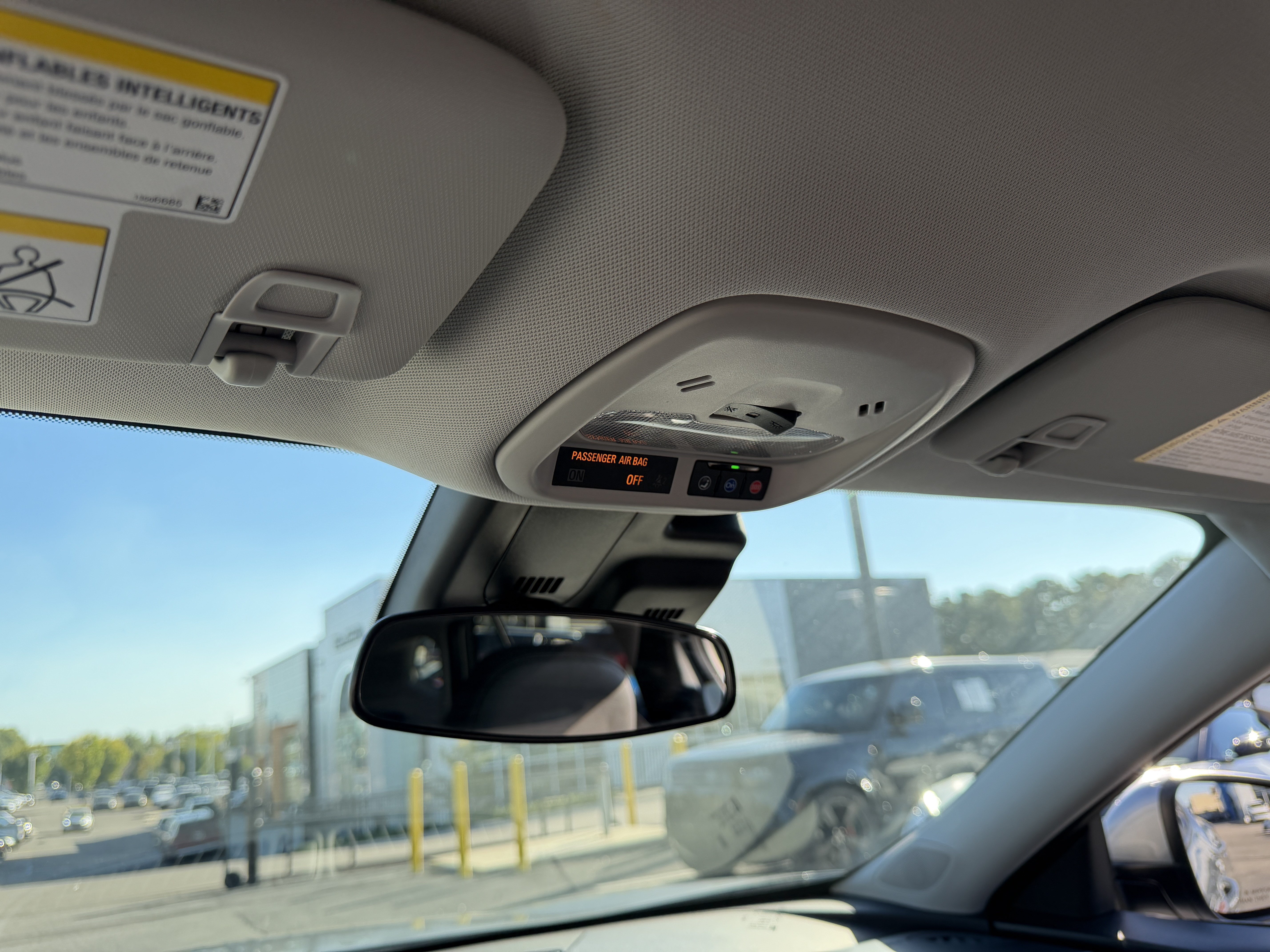 Used 2024 Chevrolet Trax LT FWD image 27