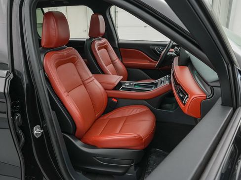 Used 2025 Lincoln Aviator Reserve w/ Jet Appearance Package AWD/4WD image 24