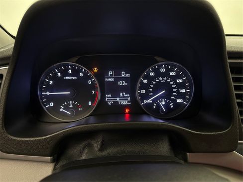 Used 2018 Hyundai Elantra SE image 28