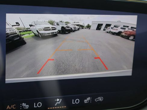Certified 2025 Buick Envision Sport Touring AWD/4WD image 16