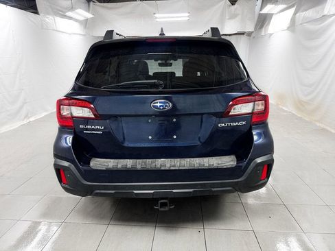 Used 2018 Subaru Outback 2.5i Limited AWD/4WD image 5