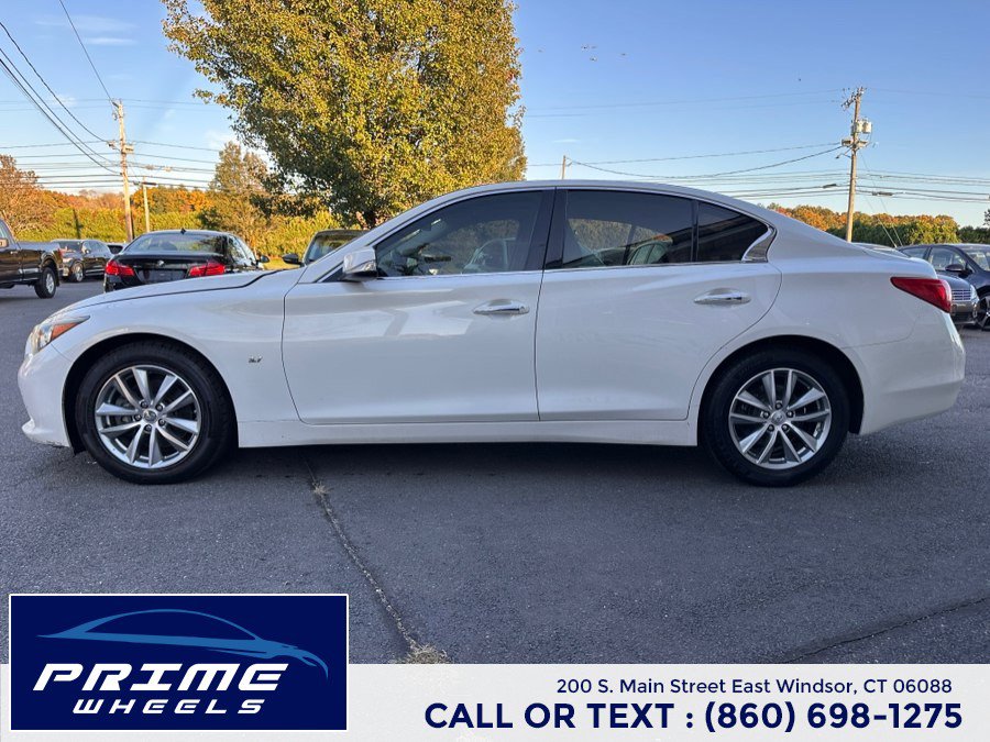 Used 2015 INFINITI Q50 AWD w/ Moonroof Package image 4