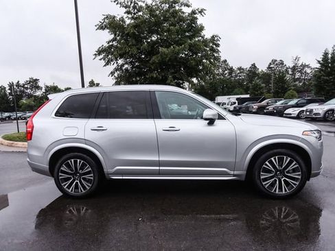 Used 2020 Volvo XC90 T6 Momentum w/ Protection Package Premier AWD/4WD image 8