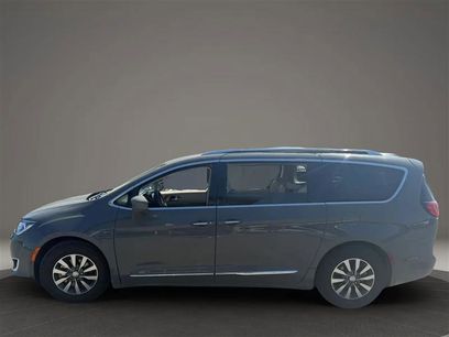 Used 2020 Chrysler Pacifica Touring-L Plus