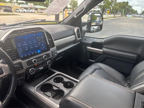 Used 2022 Ford F350 Platinum AWD/4WD image 22