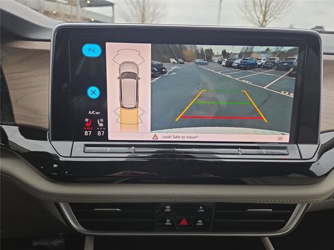 New 2026 Volkswagen Atlas SE image 20