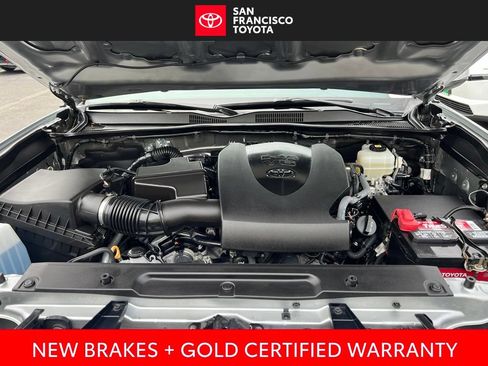 Certified 2022 Toyota Tacoma TRD Off-Road w/ Technology Package AWD/4WD image 38