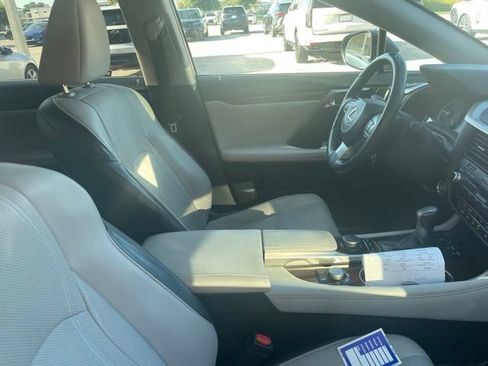 Used 2017 Lexus RX 350 AWD w/ Premium Package image 8
