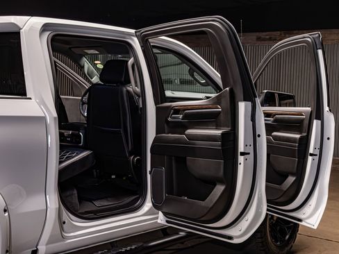 Used 2024 GMC Sierra 1500 Elevation w/ X31 Off-Road Package image 28