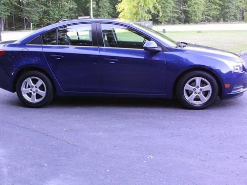 Used 2012 Chevrolet Cruze LT FWD image 10