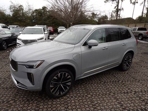 New 2026 Volvo XC90 T8 Ultra w/ Protection Package Premier AWD/4WD image 3