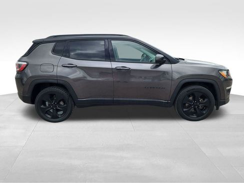 Used 2019 Jeep Compass Altitude image 9