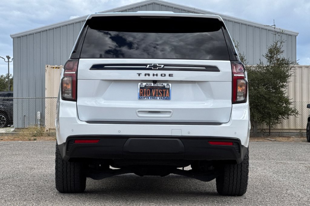Used 2024 Chevrolet Tahoe Z71 w/ Luxury Package AWD/4WD image 5