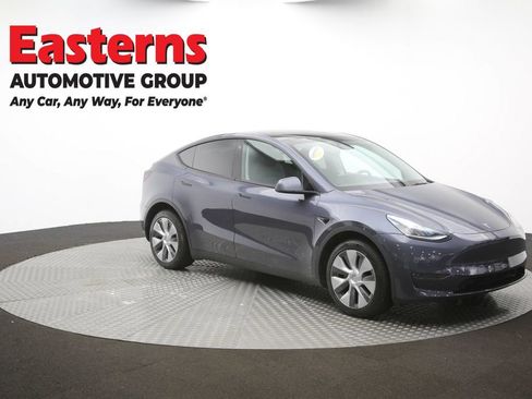 Used 2022 Tesla Model Y Long Range AWD/4WD image 48