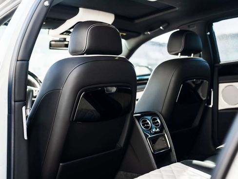 Used 2017 Bentley Flying Spur S V8 AWD/4WD image 35