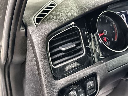 Used 2017 Volkswagen Golf SEL FWD image 15