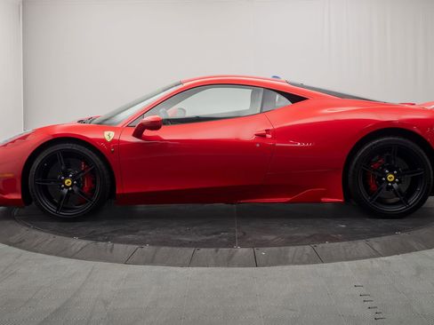 Used 2015 Ferrari 458 Speciale Coupe RWD image 6