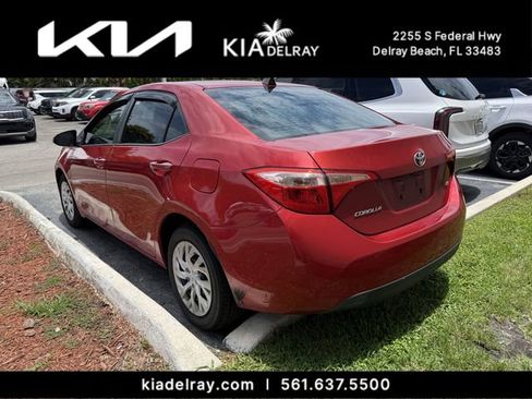Used 2018 Toyota Corolla LE FWD image 3