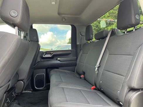 Used 2024 Chevrolet Silverado 2500 LT AWD/4WD image 14