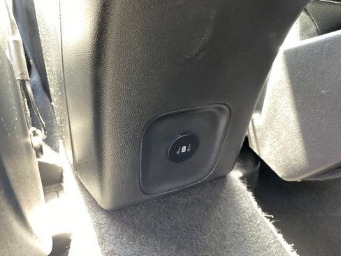 Used 2023 Ford Escape Platinum AWD/4WD image 21