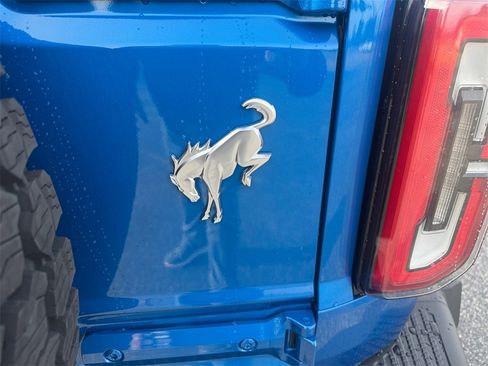 New 2025 Ford Bronco Badlands image 16