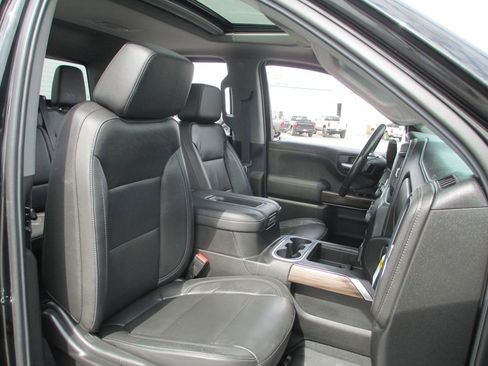 Used 2020 Chevrolet Silverado 1500 LT Trail Boss image 24