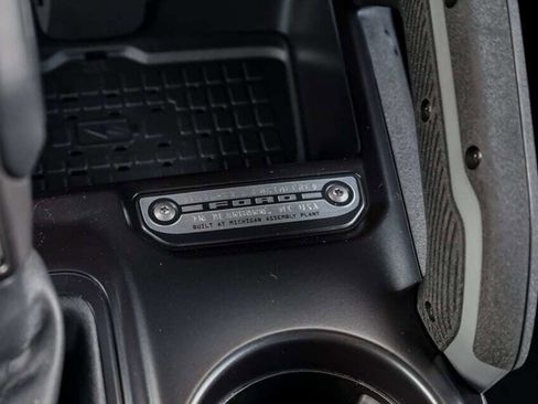 Used 2024 Ford Bronco Outer Banks w/ Sasquatch Package image 25