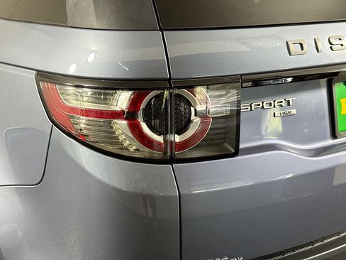 Used 2019 Land Rover Discovery Sport HSE AWD/4WD image 36