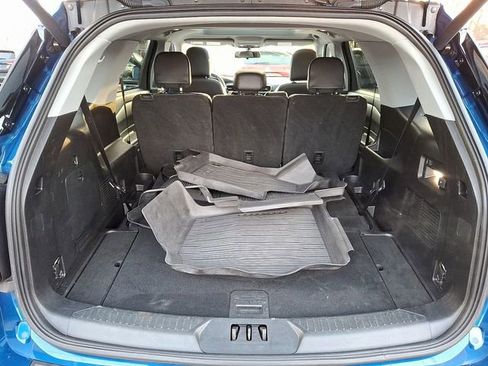 Used 2021 Ford Explorer XLT w/ Equipment Group 202A image 39