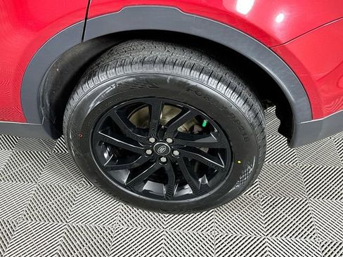 Used 2018 Land Rover Discovery Sport HSE image 35