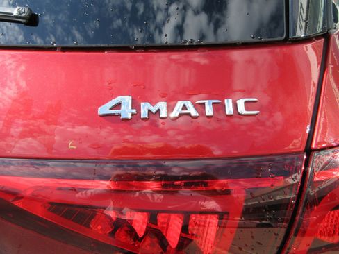 Used 2020 Mercedes-Benz GLE 350 4MATIC image 9