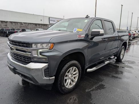 Used 2022 Chevrolet Silverado 1500 LT AWD/4WD image 5