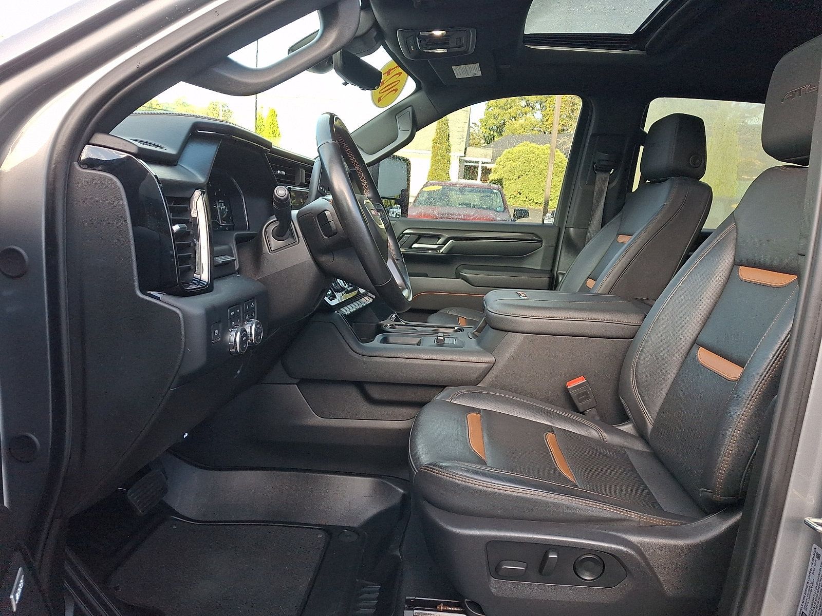Used 2024 GMC Sierra 2500 AT4 w/ AT4 Premium Plus Package AWD/4WD image 13
